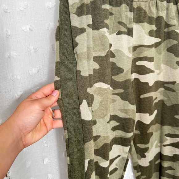 Pink Victoria's Secret Camo Green Sweatpants Womens XL - Picture 4 of 6